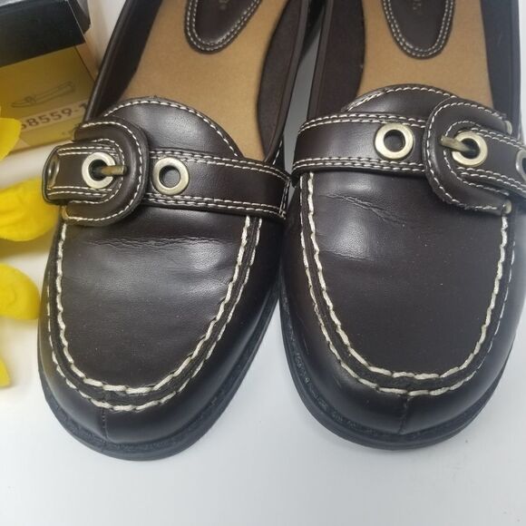 PREDICTIONS NEW WITH BOX. SIZE 7 - Picture 2 of 12